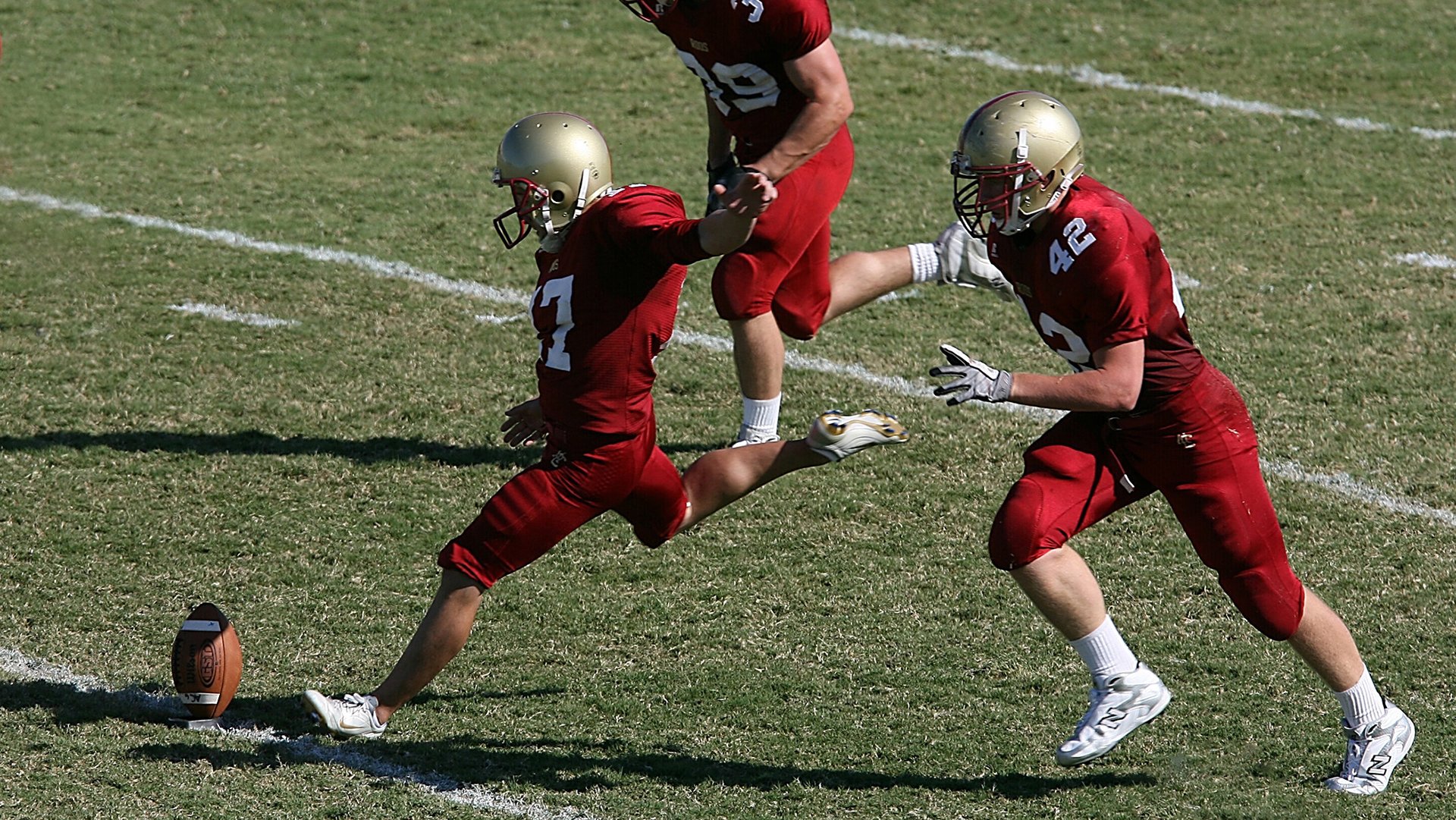 开云登录-波尔曼凭借出色的组织能力与精准传球，成袋鼠队进攻利器，波尔曼斯网球