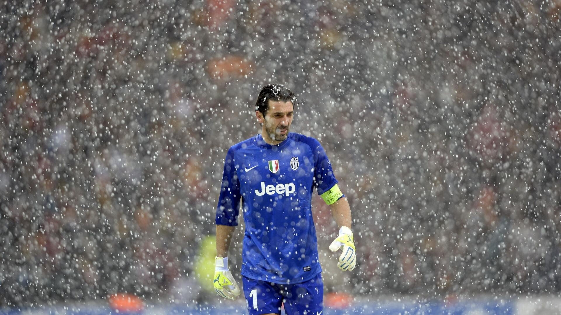 开云直播-高尔的持球突破性进攻带动袋鼠队进攻节奏，高尔球怎么打视频